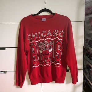 VINTAGE Chicago bulls sweatshirt